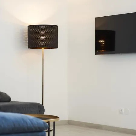 Διαμέρισμα Rikard Τρογκίρ