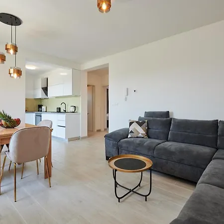 Rikard * Τρογκίρ