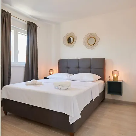 Διαμέρισμα Rikard *