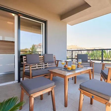 דירה Rikard טרוגיר